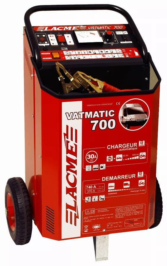 Chargeur Démarreur de Batterie LACME Vatmatic 700 12 V. Charge 30 A. demarre 700 A - 512400