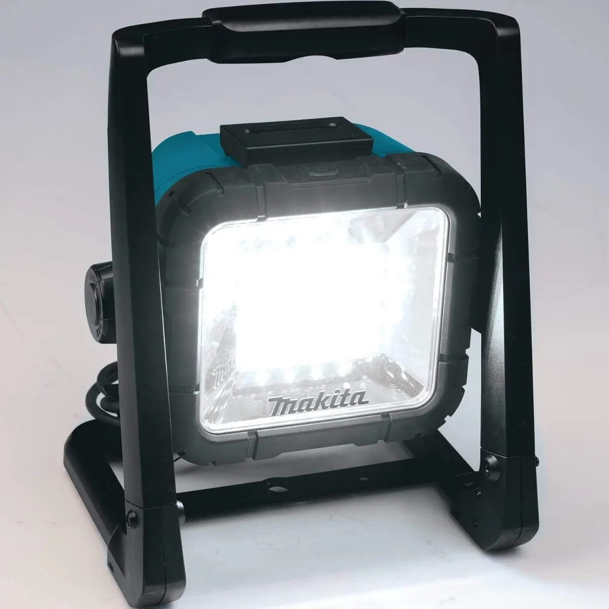 Bosch Lampe de travail LED 12 V Max | Home Depot Canada Bosch Lampe de travail LED 12 V Max | Home Depot Canada