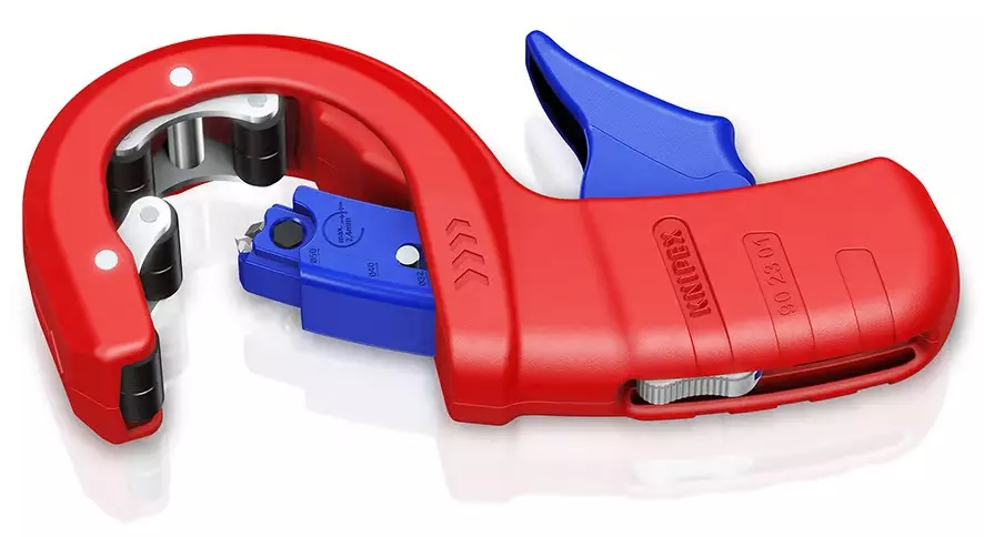 Coupe-tube pour canalisations d'eaux usées en plastique - KNIPEX - DP50 - 90 23 01 BK Coupe-tube pour canalisations d'eaux usées en plastique - KNIPEX - DP50 - 90 23 01 BK