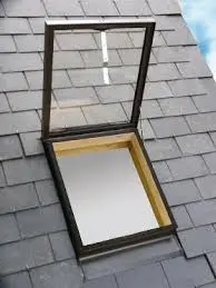 Châssis de toit 45x55cm universel tuile et ardoise - VELUX - 332157
