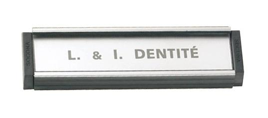 Porte étiquette SOCONA - 93 x 26 mm - noir fileté argent - PA