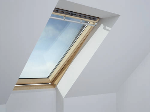 Fenêtre de toit VELUX à rotation 114x140 cm - Standard Bois - GGL SK08 3054