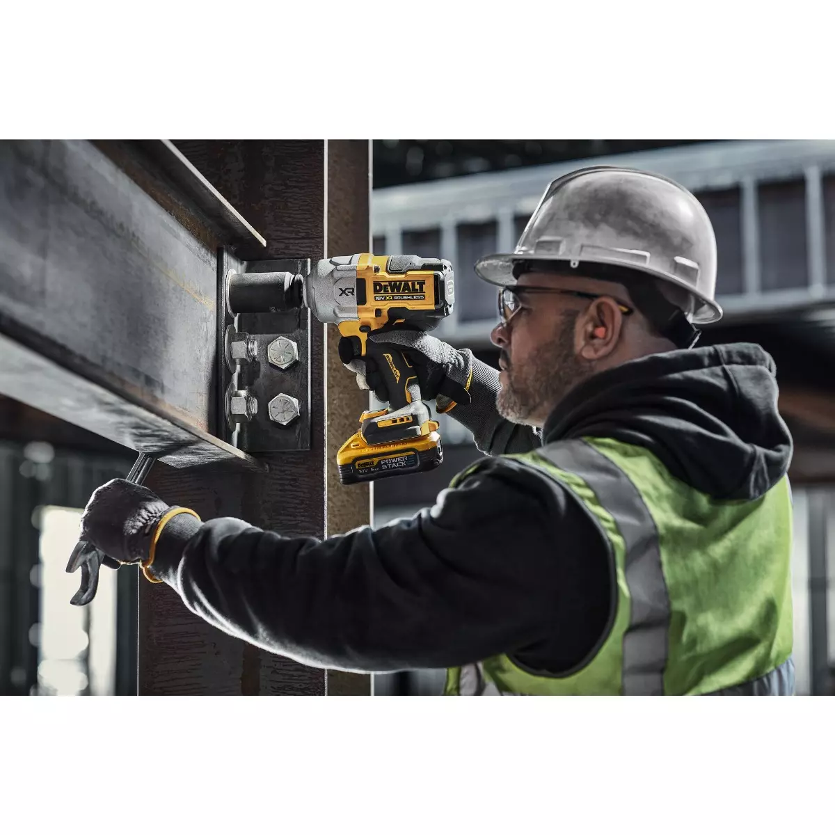 Clé à Choc DEWALT 20V MAX XR – Batterie Incluse + Chargeur