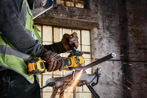 DeWALT Outillage - Meuleuse D'angle Sans Fil 18V 125 Mm, Sans Batterie Ni Chargeur Dcg406nt