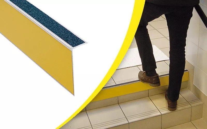 Repérage des contremarches 4 en 1 Waccess intérieur WATTELEZ bande 3m - jaune/noir - 810305JN