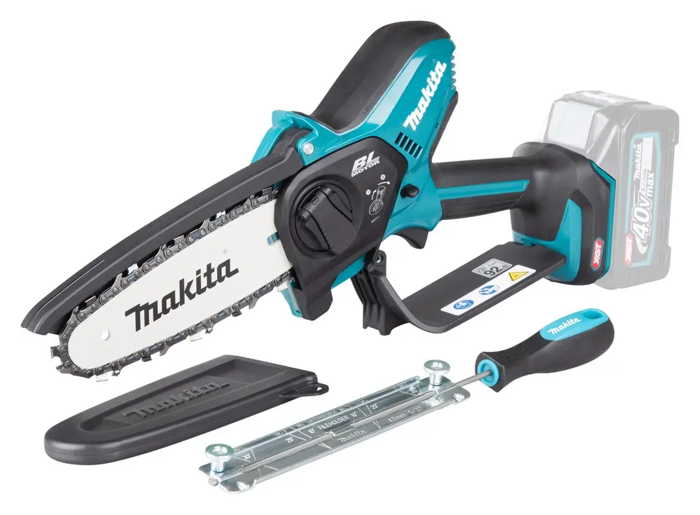 Tronçonneuse d'élagage XGT 150 mm + Huile pour chaîne - Produit seul - MAKITA - UC029GZ