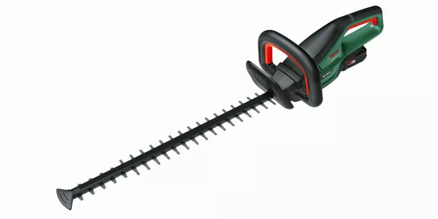 Taille-haie sans fil BOSCH UniversalHedgeCut 18V-50 + 1 batt. 2,5Ah - 0600849K01 Taille-haie sans fil BOSCH UniversalHedgeCut 18V-50 + 1 batt. 2,5Ah - 0600849K01