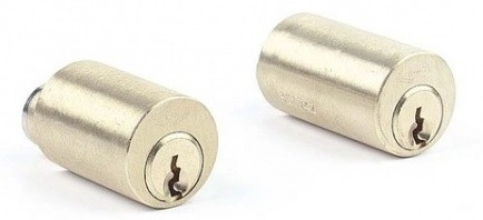 Jeu de cylindre pour serrure Vega JPM - laiton poli - 50mm - 833750-01-0A Jeu de cylindre pour serrure Vega JPM - laiton poli - 50mm - 833750-01-0A