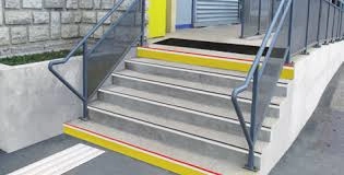 Rouleau 10M de Bande PVC jaune uni CMA08 3M - Largeur 100 mm - 1025070 Rouleau 10M de Bande PVC jaune uni CMA08 3M - Largeur 100 mm - 1025070