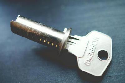 Cylindre de serrure : quels sont les différents types et comment bien le choisir ?