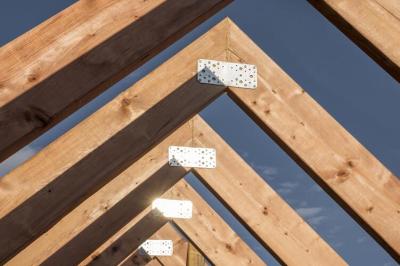 Choisir sa fixation de charpente : conseils et solutions adaptées